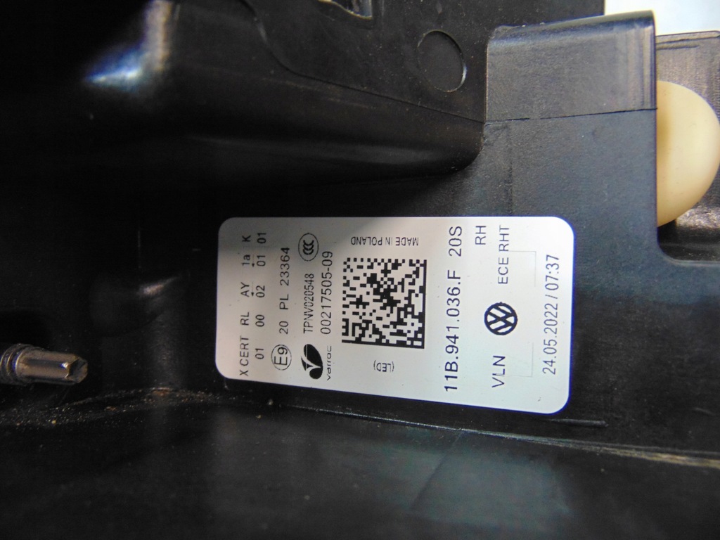 фото №16, Лампа iq full led права vw id4 id.4 11b941036f