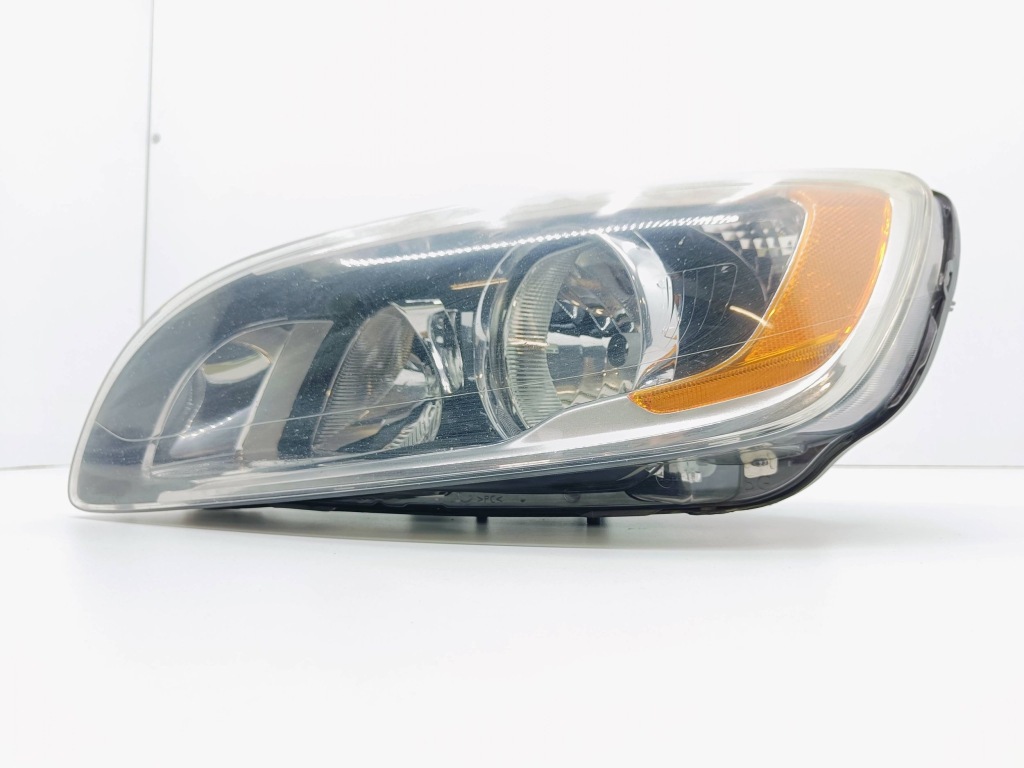 Volvo v60 14-18 лампа левая usa Оригинал