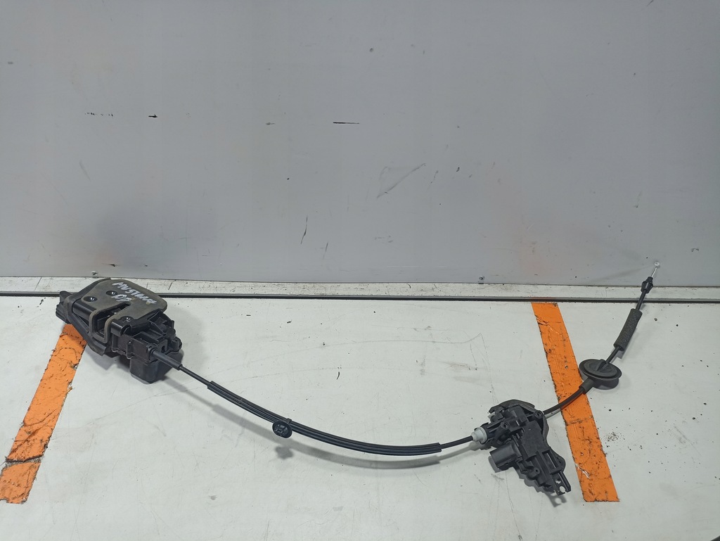 фото №1, Ford mustang mach-e замок дверь правый перед lj8b-r219a64-bn