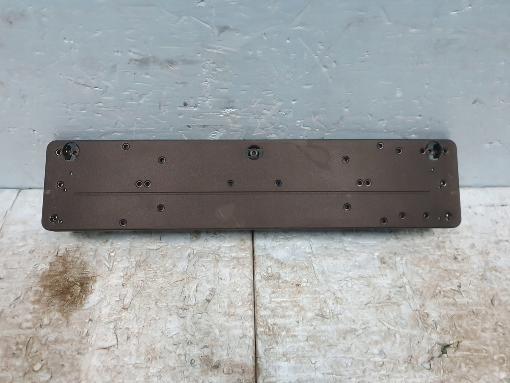 фото №1, Рамка pod номерной знак mercedes eqa w243 перед