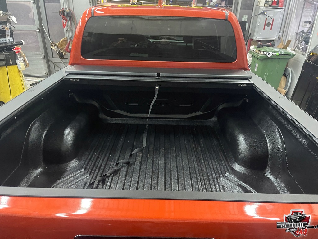 фото №5, Шторка roll'n'lock toyota hilux, обшивка, hardtop