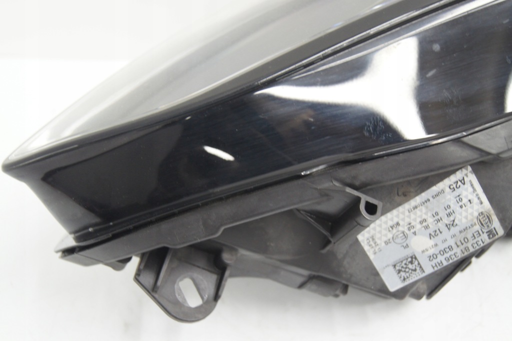 Лампа права передня перед corsa e 1.0 t Київ