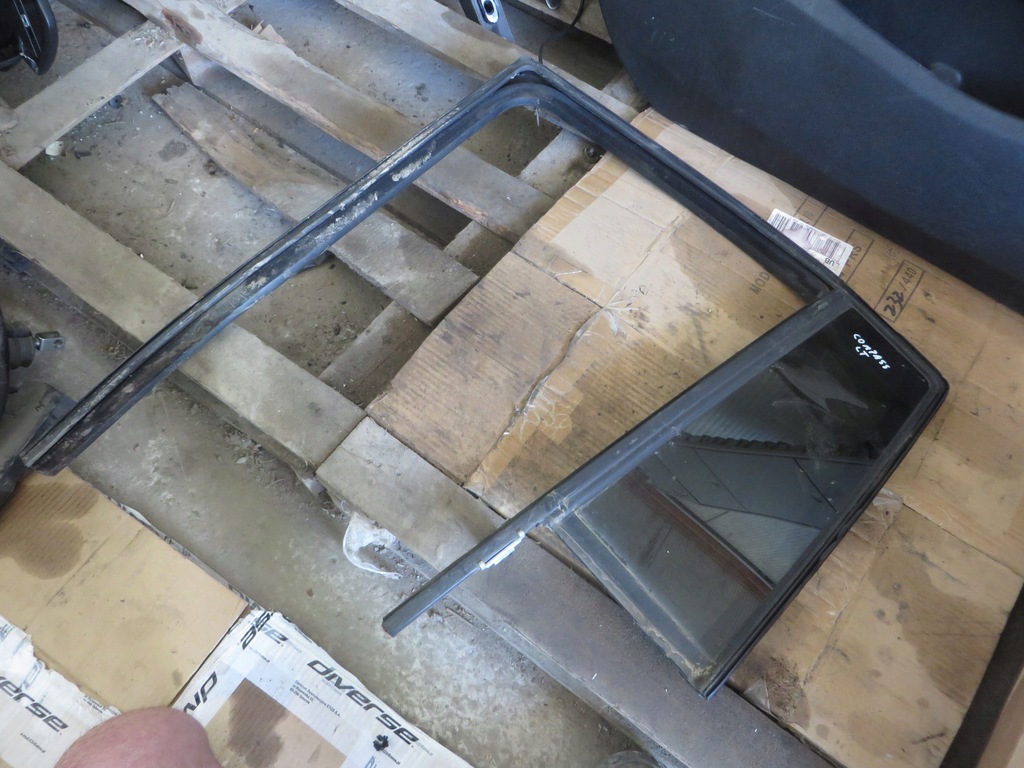 фото №1, Скло двері лівий задня задня jeep compass 2013 x