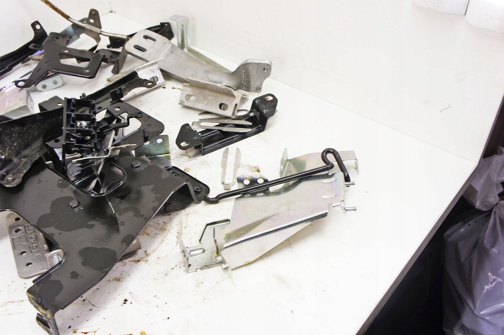 фото №5, Ir631 bentley flying spur i кронштейны крепления kpl