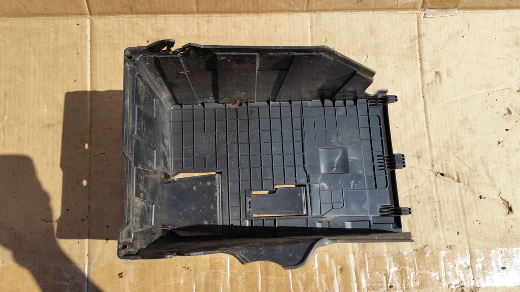 фото №5, Основание корпус аккумулятор citroen c4 ii b7