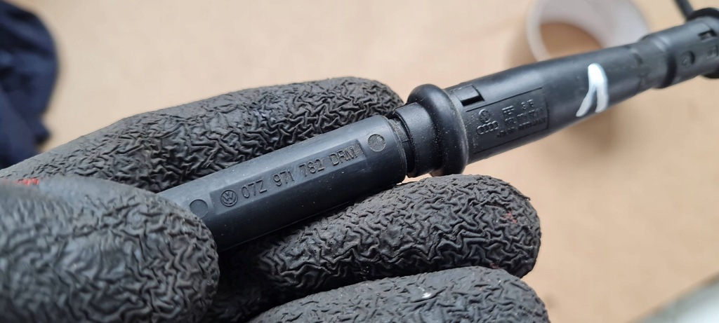 фото №12, A4 b9 8w штекер колодка свічки розжарювання 2.0 tdi 07z971782 a5 8w q5 a6