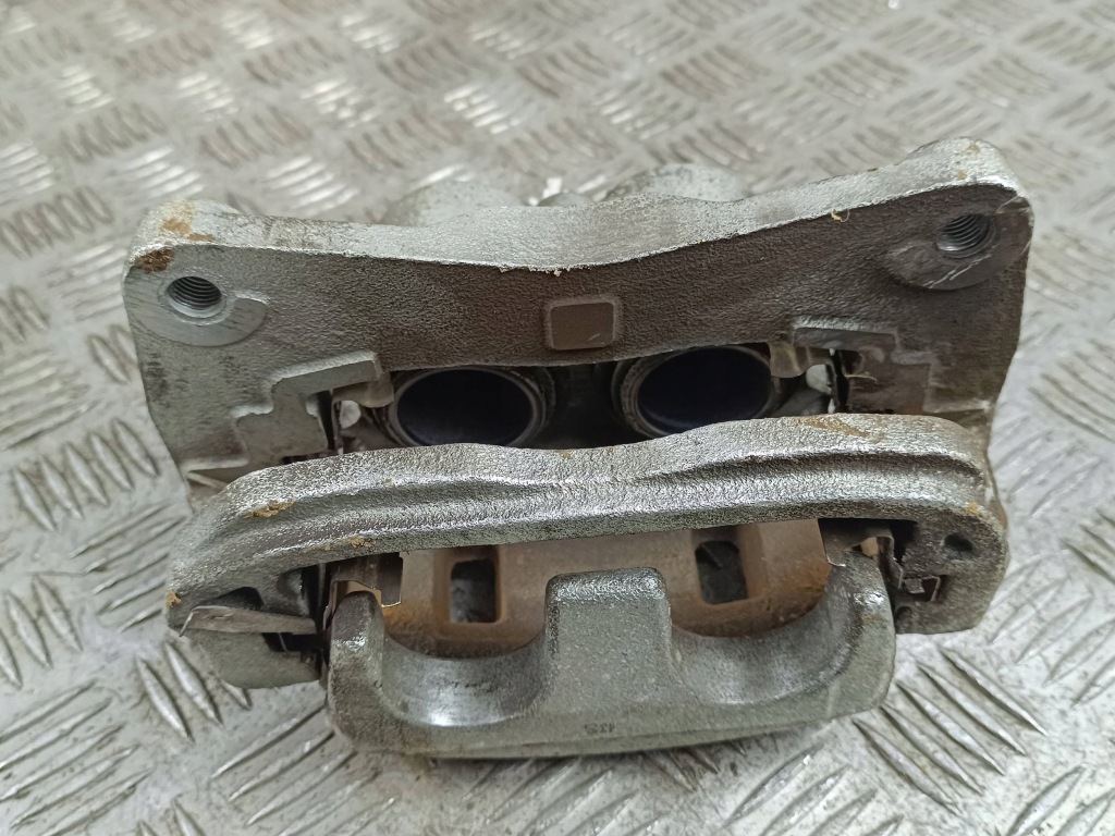 2024 toyota gr 86 супорт гальмівний передній Зі Шроту