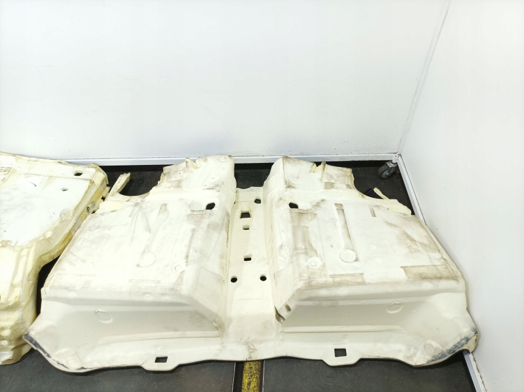 фото №6, Bmw 3 g20 m3 g80 коврик обшивка пол 7483082