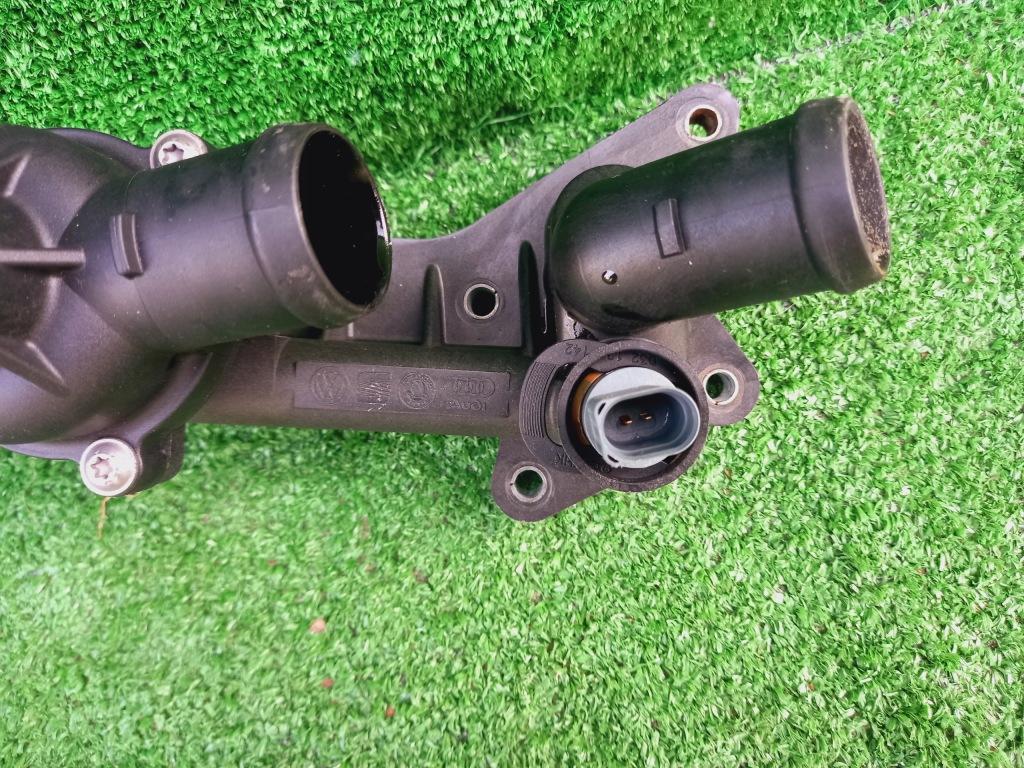 Купити Vw polo iv 9n 01-05 1.2 awy панель фари корпус термостата датчик оригінал
