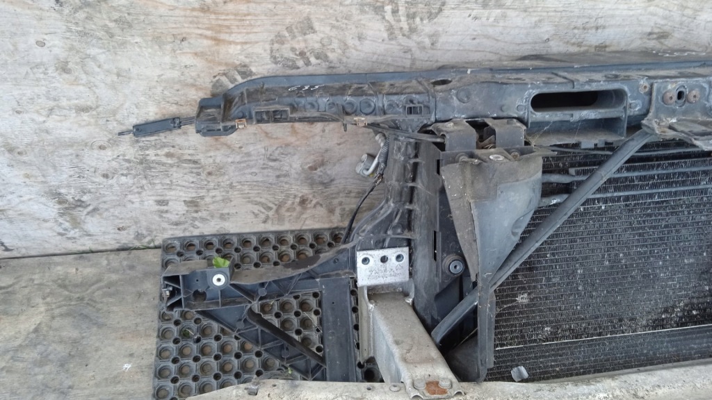 Bmw x3 e83 ремень передний комплект 2.0b с Разборки