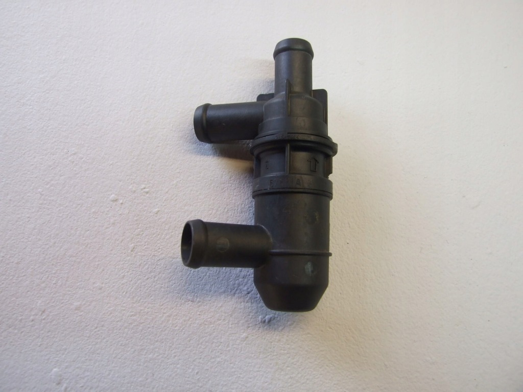 фото №1, Клапан воды mercedes s-klasa w220 2205000840