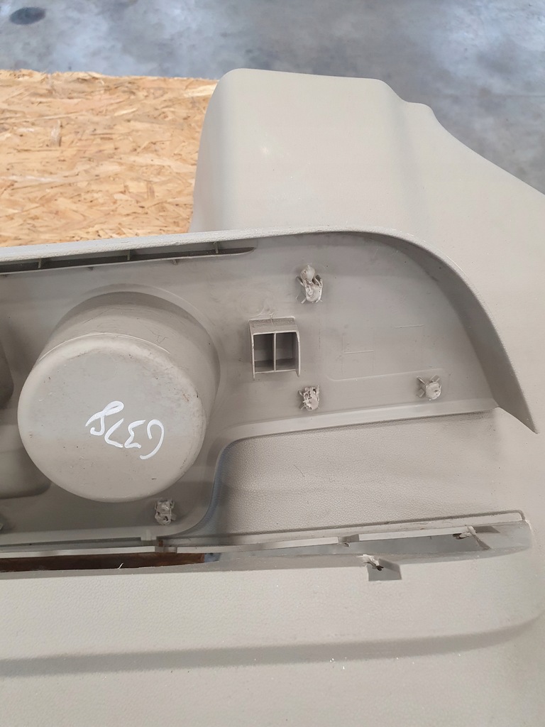 фото №5, Town & country boczeki / обивка багажника