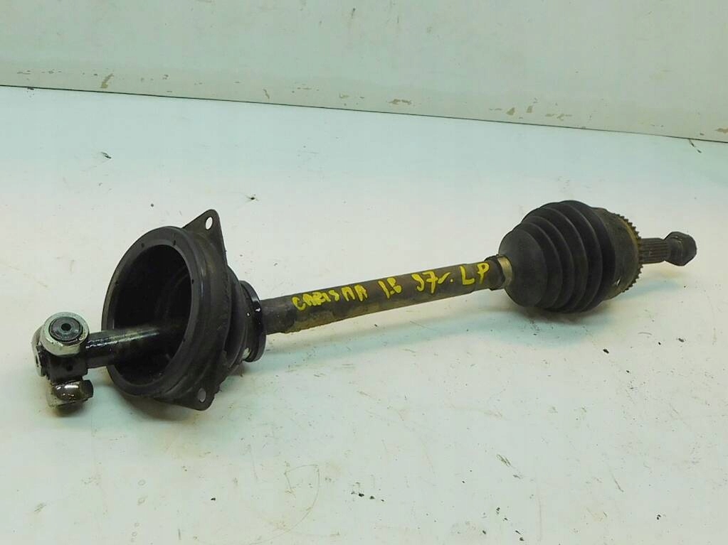фото №1, Mitsubishi carisma 1,6 97r приводной вал левый перед