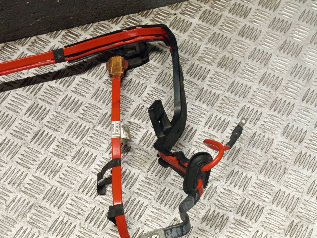 Bmw оригинальный номер 9259326 3' f30 f31 4' f32 f33 шланг кабель аккумулятор plus Оригинал