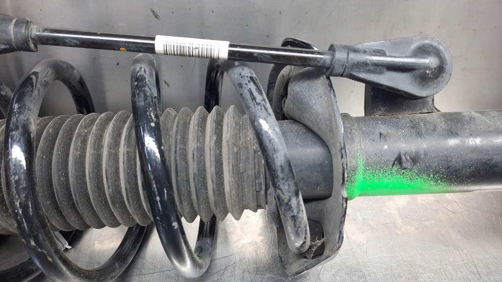 фото №7, Амортизатор передній перед правий 32346473 volvo xc40 c40