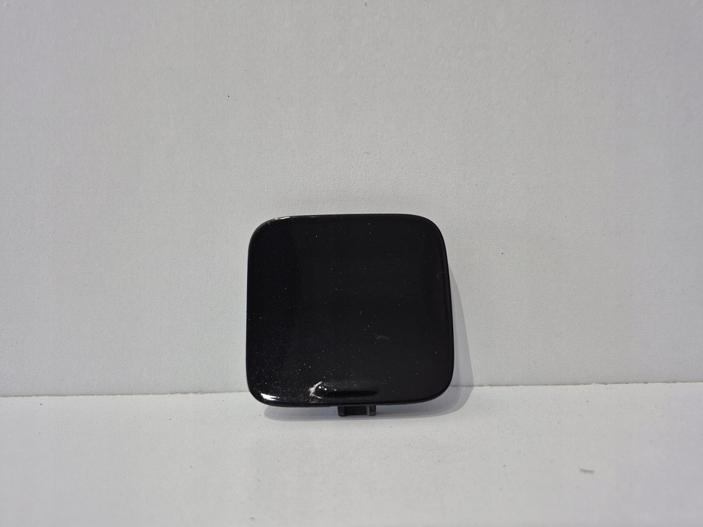 фото №1, Volvo v60 ii / s60 iii 18- заглушка фаркоп буксирувальний задня оригінальна