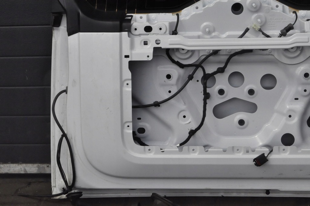 фото №14, Land rover defender ii 20- крышка багажника задняя задняя стекло