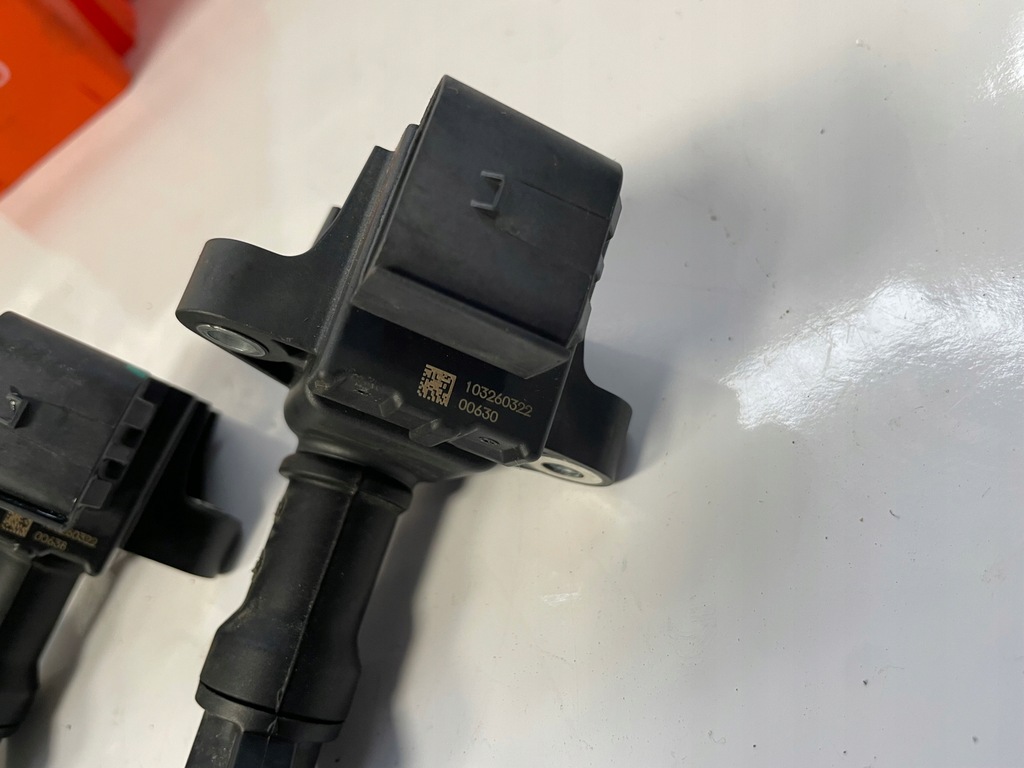 фото №11, Renault arkana 1.3 tce 22 катушка зажигания 224332935r a2829060000 4szt