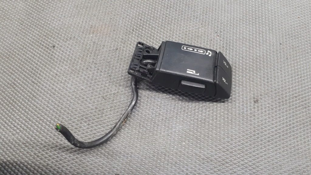 фото №1, Перемикач радіо renault laguna i