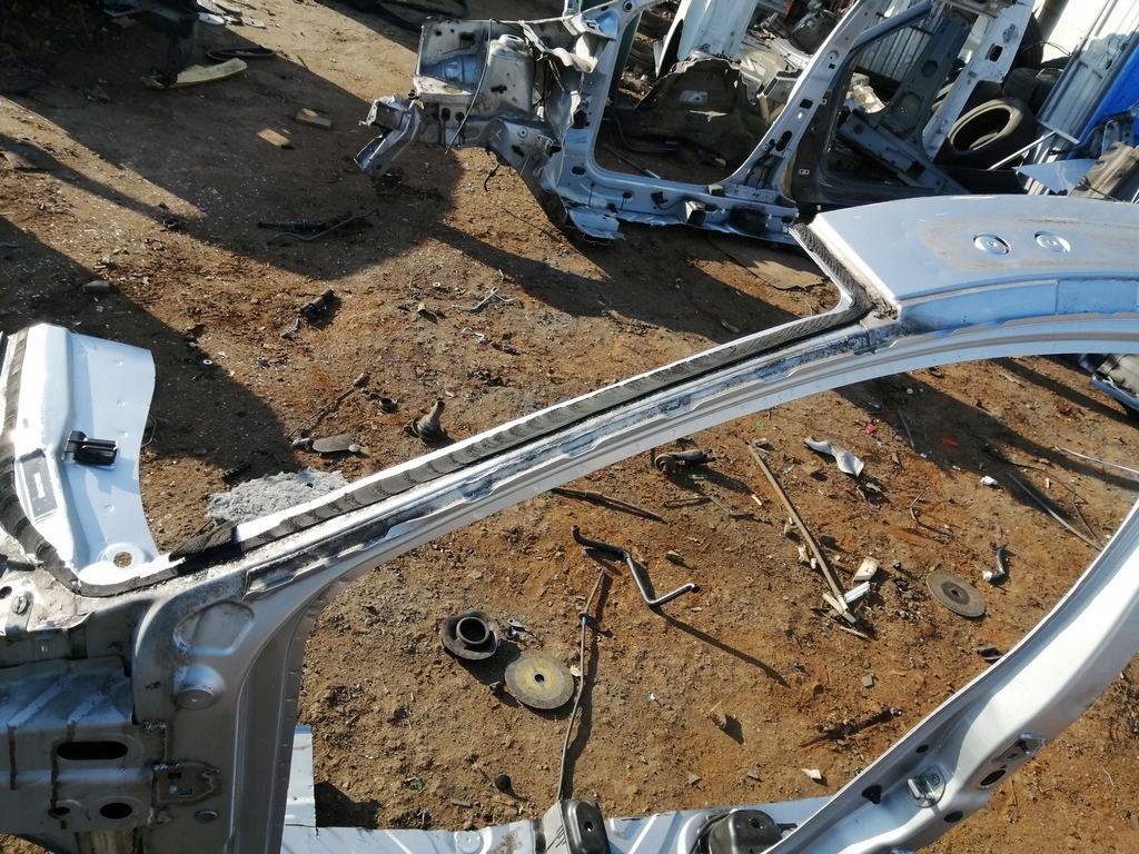 фото №2, Блок двигателя крышный левый dacia sandero ii logan