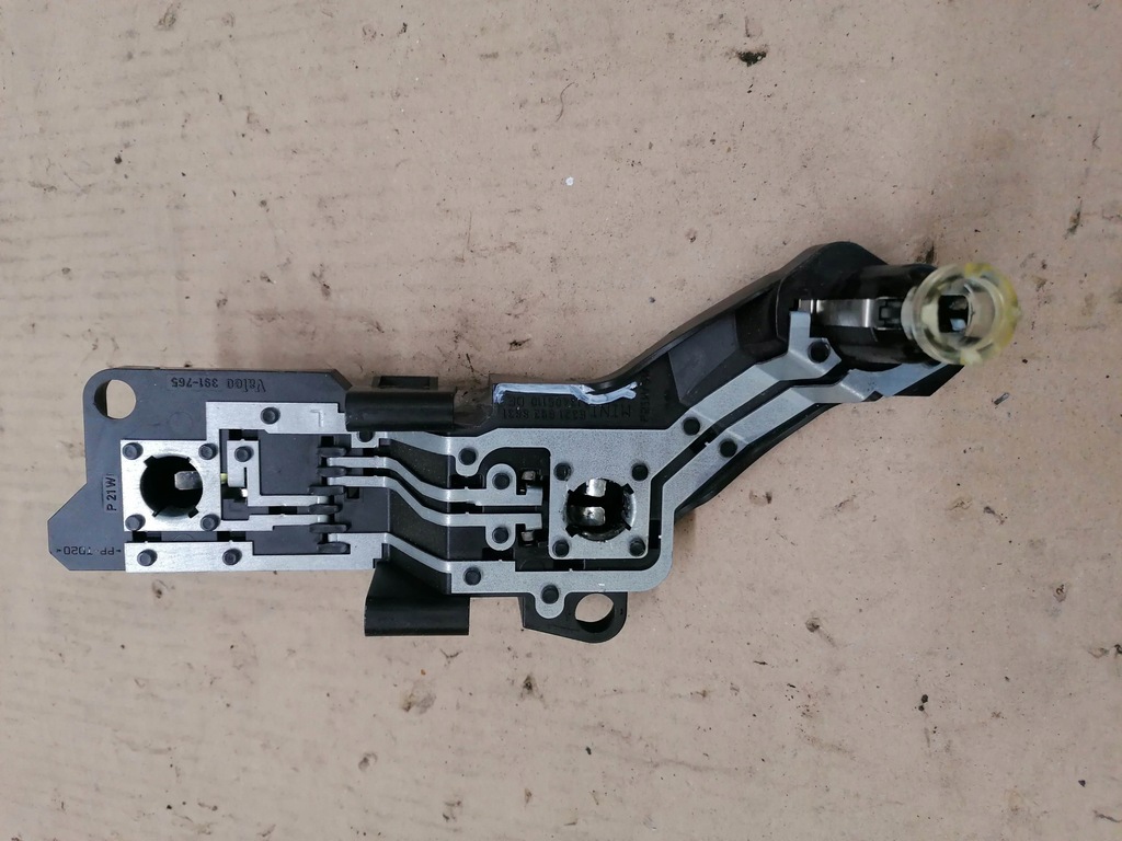 фото №1, Вкладыш лампы левый задняя mini cooper r50 r53