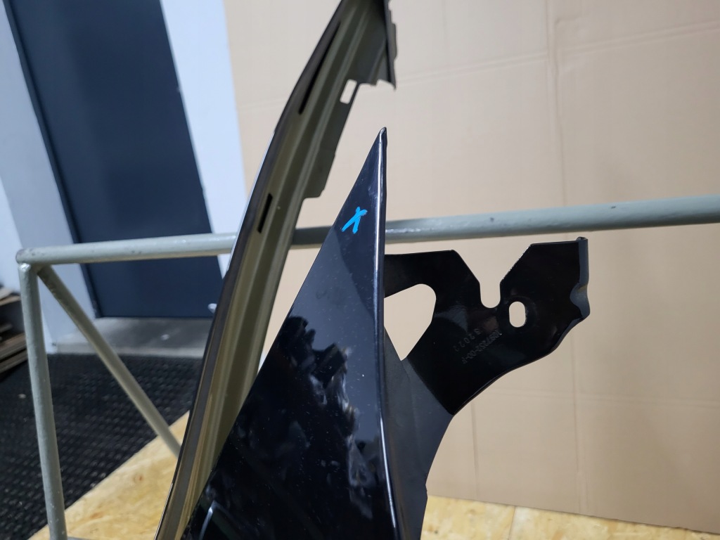 Tesla 3 3 крыло  передний перед правый  оригинальный Недорого