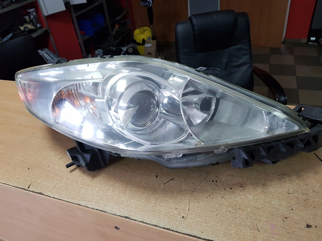 фото №1, Фара лампа правая mazda 5 lift 8-10r