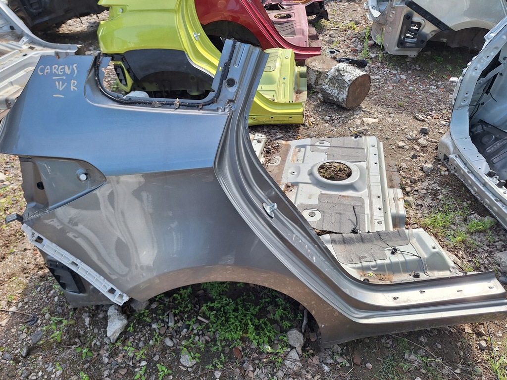 фото №1, Крила чверть права правий задня kia carens iv 2013