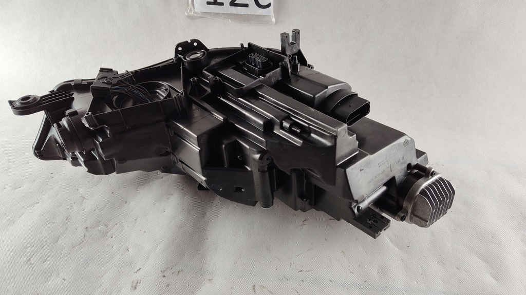 фото №11, Audi a4 b9 full led левый фара лампа левая 8w0