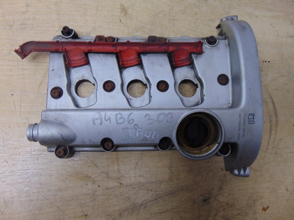 фото №1, Кришка клапанів головки audi a4 b6 3.0 v6