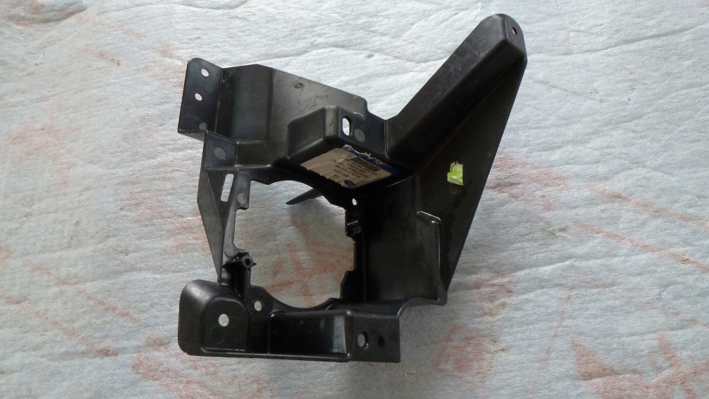 фото №1, Кронштейн кронштейн протитуманної фари mondeo ford оригінальний номер ds73-15267-bb