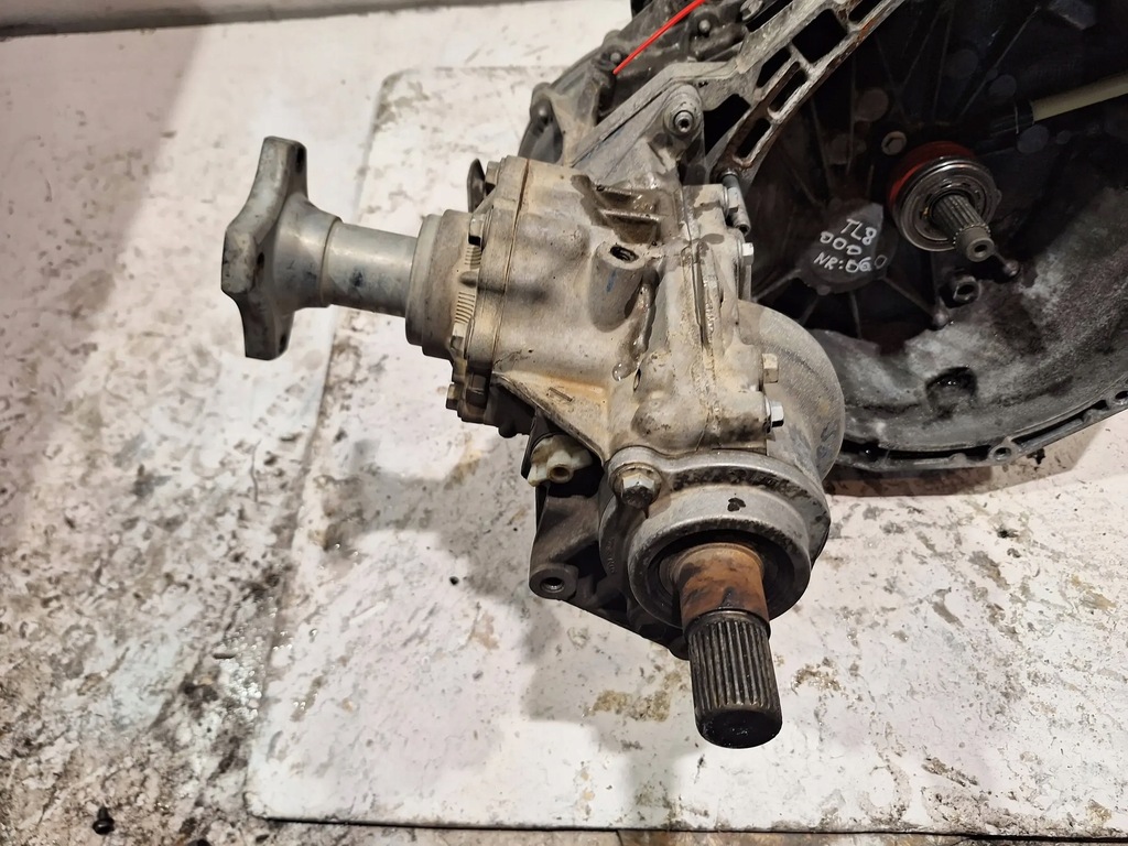 фото №9, Коробка передач передач tl8000 dacia duster 1.5 dci 4x4 10-