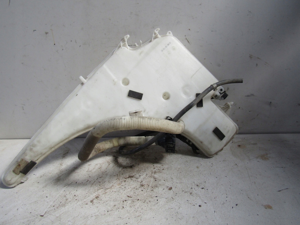 фото №1, Bmw 320 i бачок омывателя ---