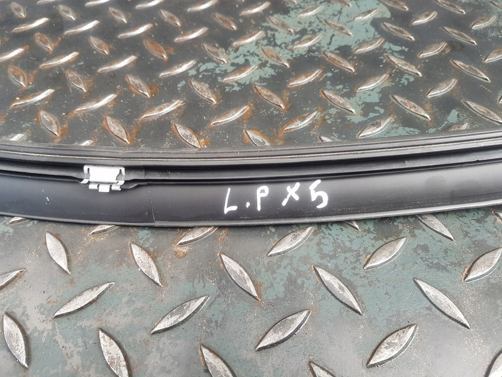 фото №9, Рамка внутренняя защита рамы стекло дверь левый перед 8 402 507 bmw x5 e53