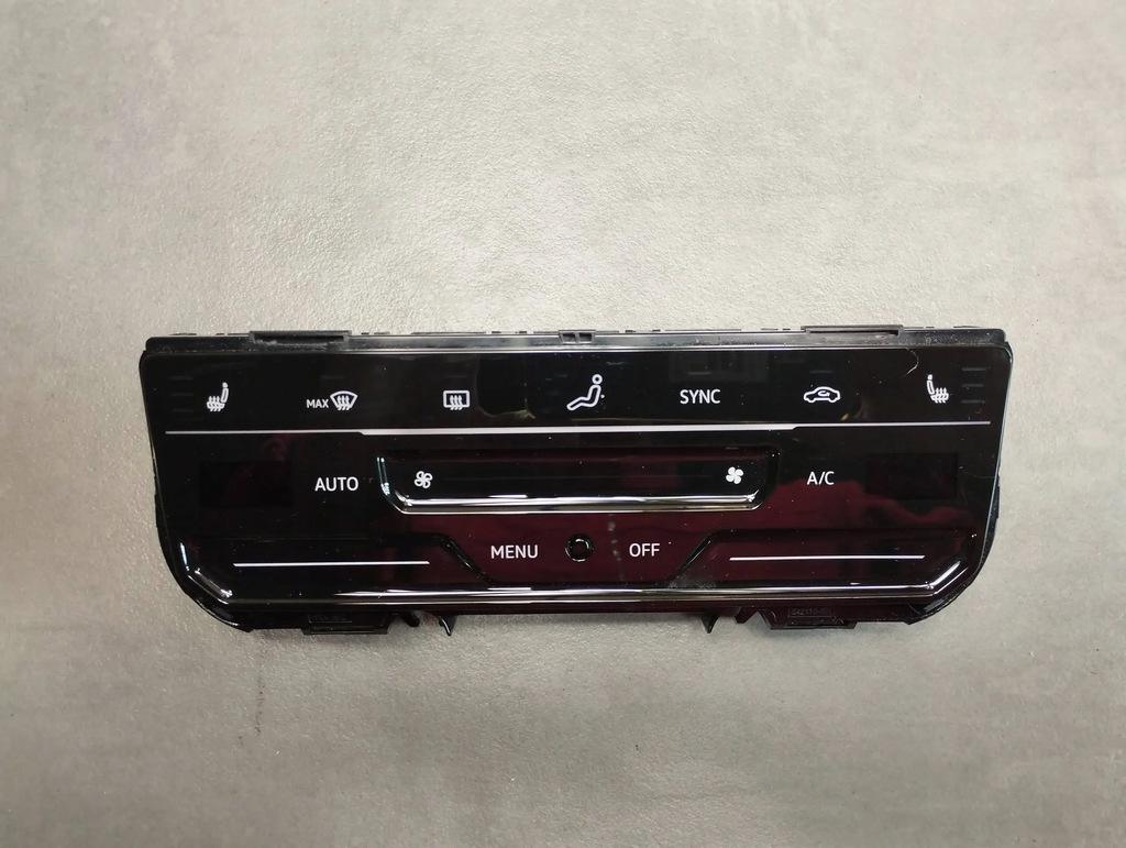 фото №1, Vw arteon r панель кондиционера 3g8907044q