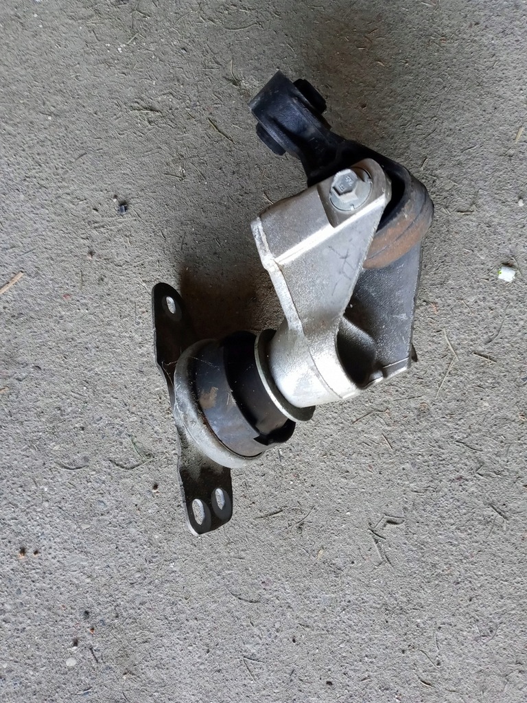 фото №1, Кронштейн двигателя правая peugeot 508