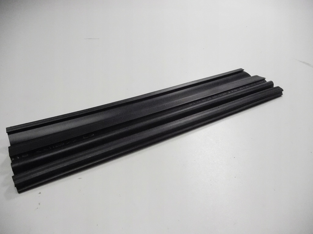 фото №9, Прокладка дверь renault scenic ii оригинальный номер 7700428994