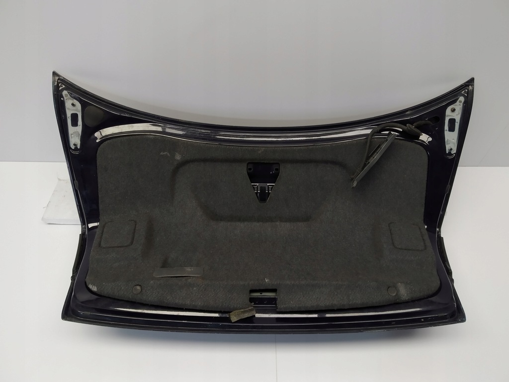 фото №7, 2004-08r audi a4 b7 sedan крышка багажника лампа задняя оригинальная