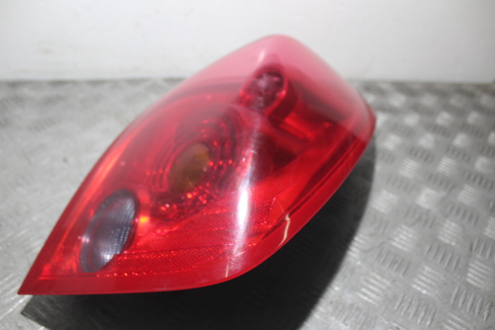 фото №1, Лампа правая задняя nissan primera p12