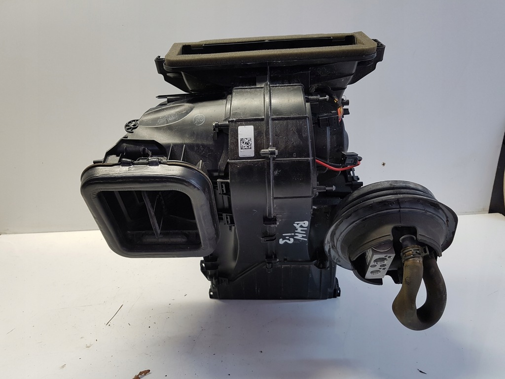 фото №9, Bmw i3 отопитель