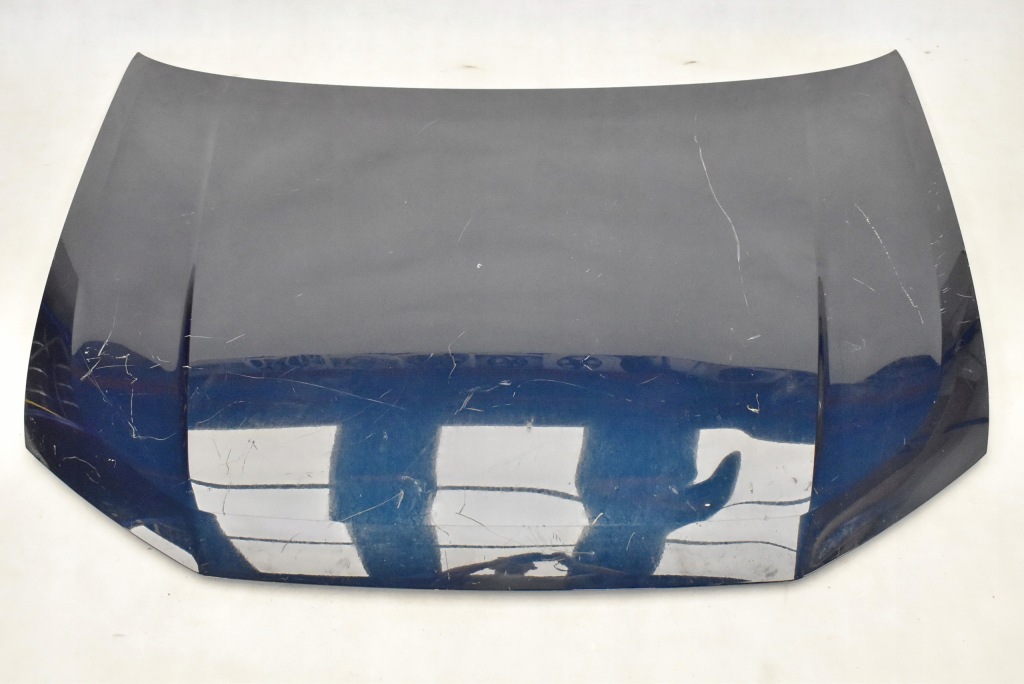 Купити Audi q2 81a капот двигуна 81a823029