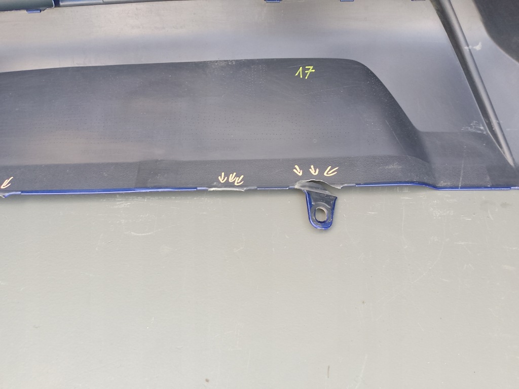 Toyota hilux viii 8 2016- бампер перед = Оригинал