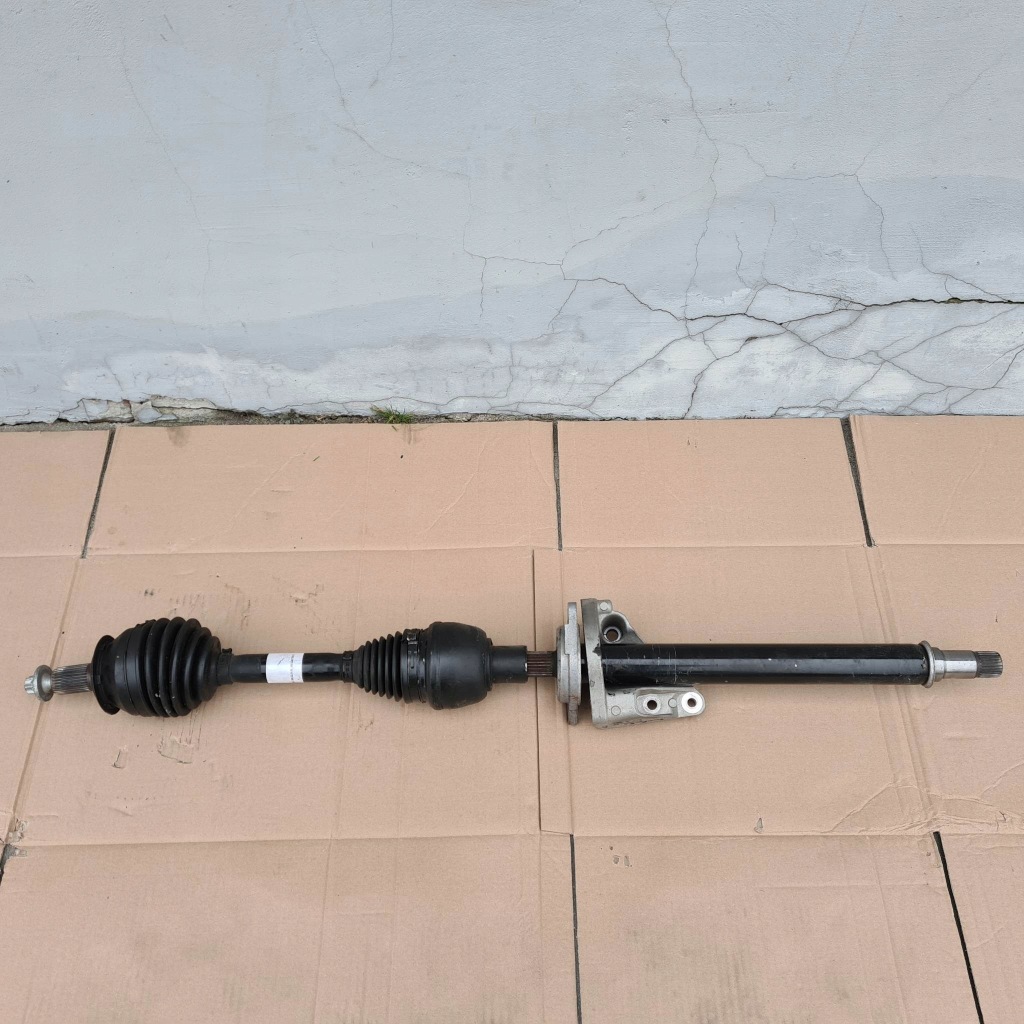 фото №1, Mercedes w246 w176 привідний вал права довга автоматична коробка передач 1.5d