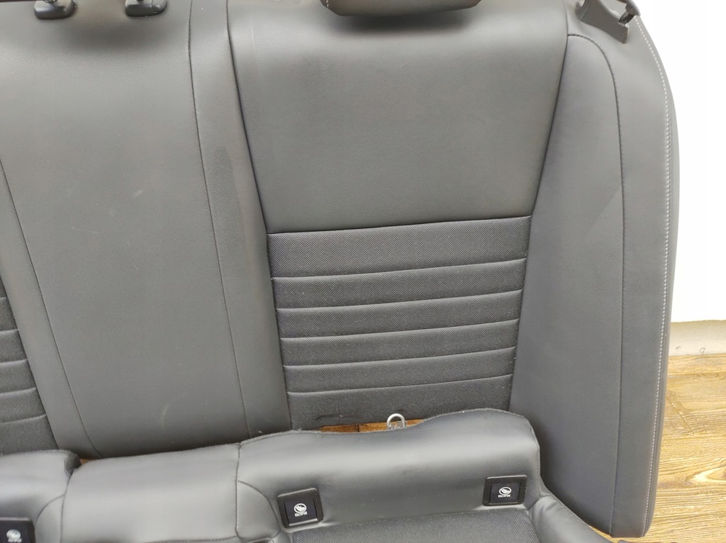 фото №6, Lexus is300h 13r заднее сиденье задняя