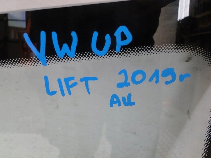 фото №4, Стекло перед vw up lift 2019 rok