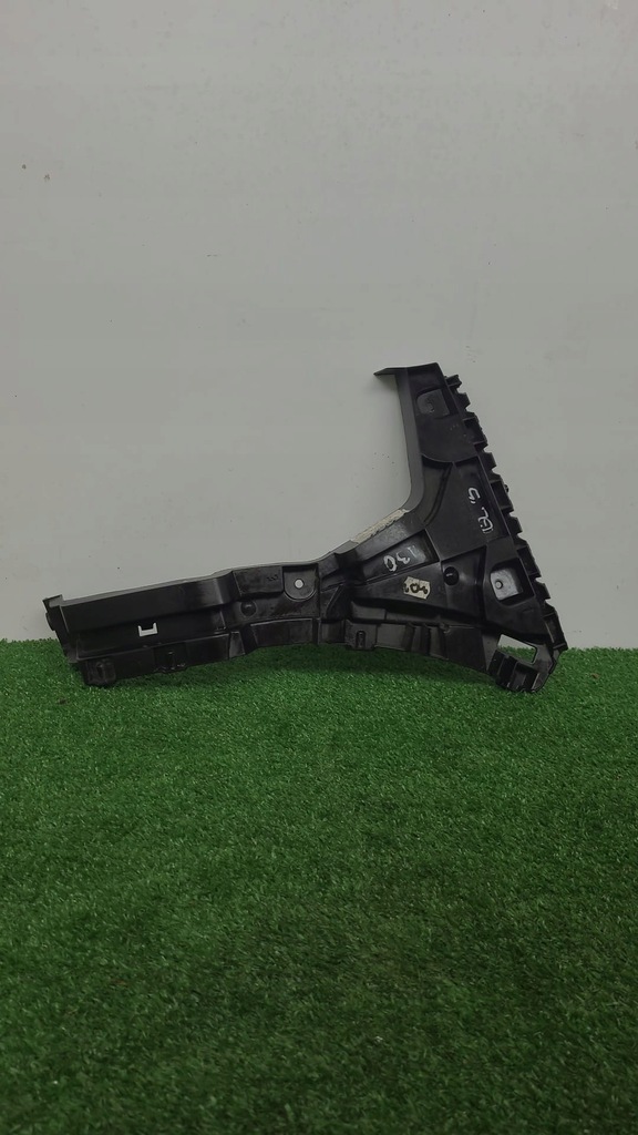 фото №1, Направляющая кронштейн бампера правый задняя audi q3 sq3 8u