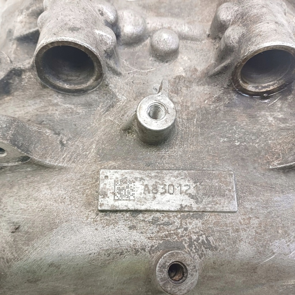 Купити 2013 toyota tundra 2 кришка клапанів a830121306