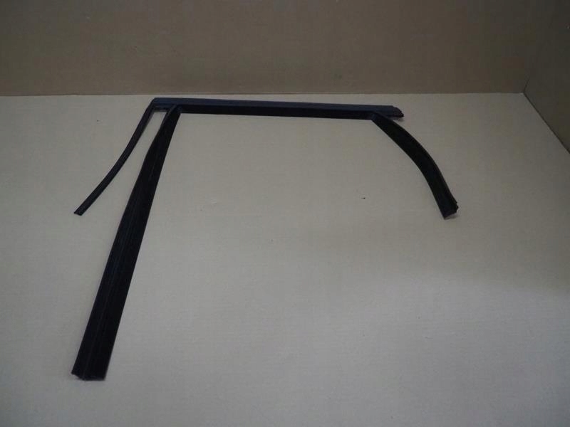 фото №1, Прокладка рамка стекло дверь левый задняя focus mk3