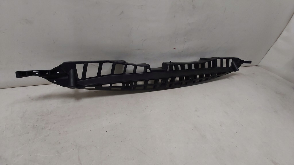 фото №3, Land rover оригінальний номер dk62-17b861-ab напрямна бампера заднього