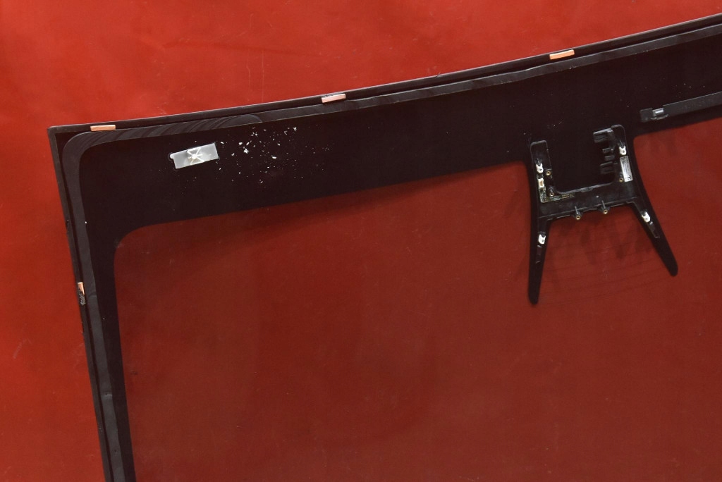 Скло перед передня лобове tesla model y 20- Оригінал